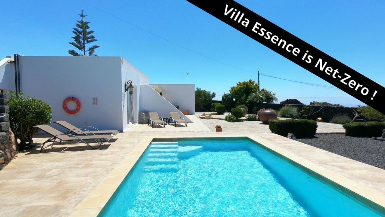 Villa Essence - A Unique Detached Villa With A-C, Heated Private Pool, Hottub, Gardens, Patios And Stunning Views! ティアス エクステリア 写真